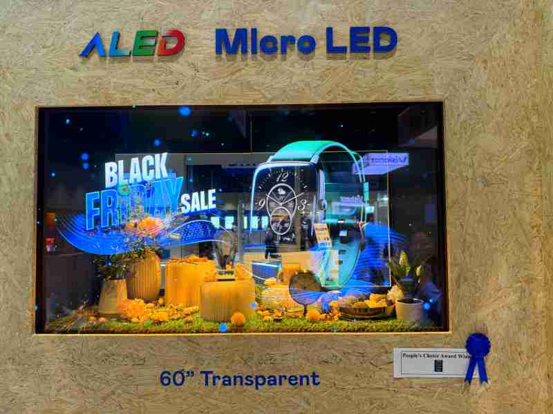 Wepay60吋高透明度Micro LED显示器获”最佳Micro LED技术应用奖”，，将Micro LED面板透明化之设计特性极致发挥，，以可扩展性无缝拼接技术打造，，，，具备600 nits全画面亮度、、、大于60%穿透率及超过NTSC 110%的优异广色域表现，，可依需求灵活应用于各种场域